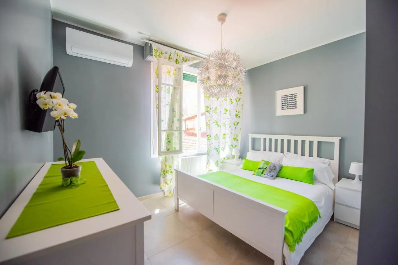 Beach Apartment In The Center San Remo