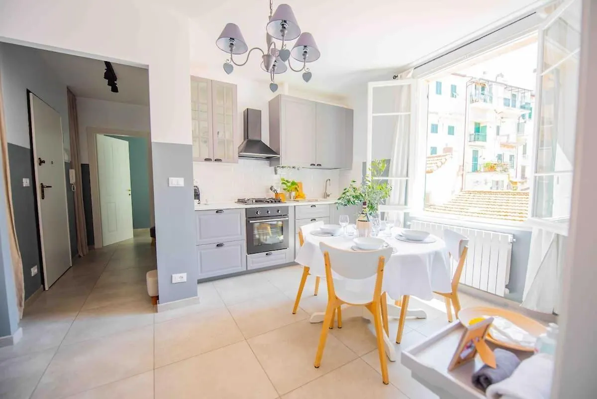 Beach Apartment In The Center San Remo